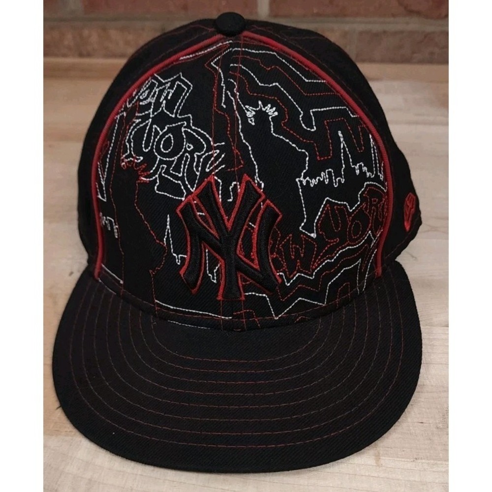 New Era 59Fifty NY Yankees Black Red Statue Of Liberty‎ Graffiti Fitted Cap Sz 8